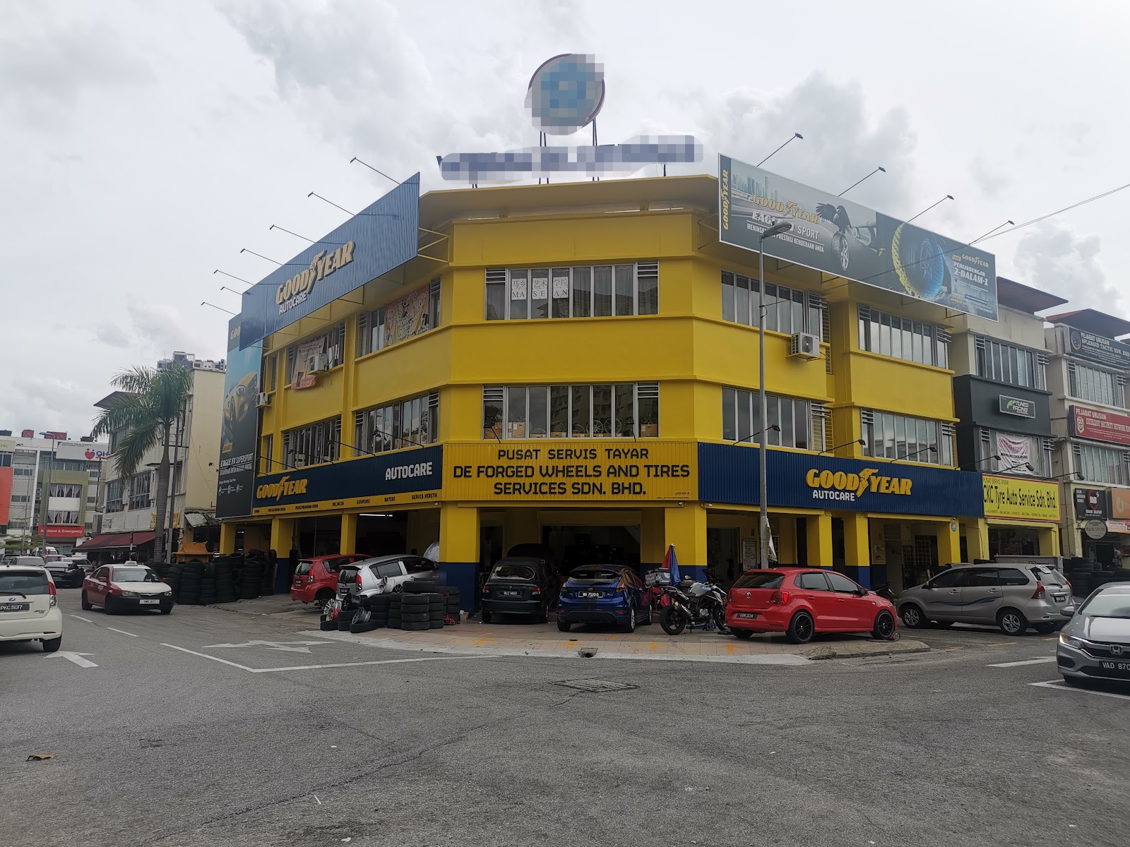DE FORGED WHEELS AND TIRES SERVICES SDN BHD 2